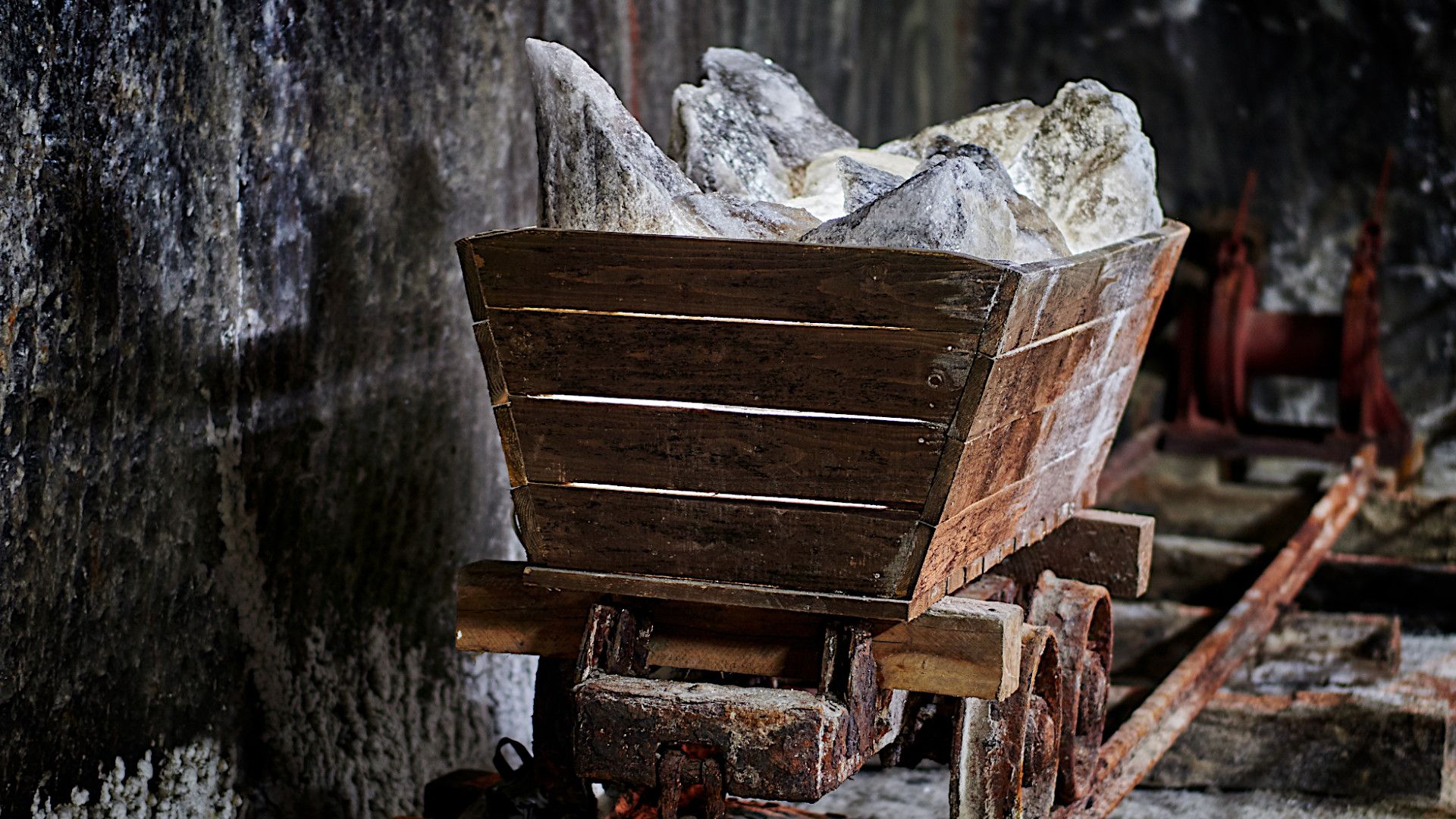 Der Weg des Salzes: Von der Gewinnung und Herstellung bis auf unseren Teller